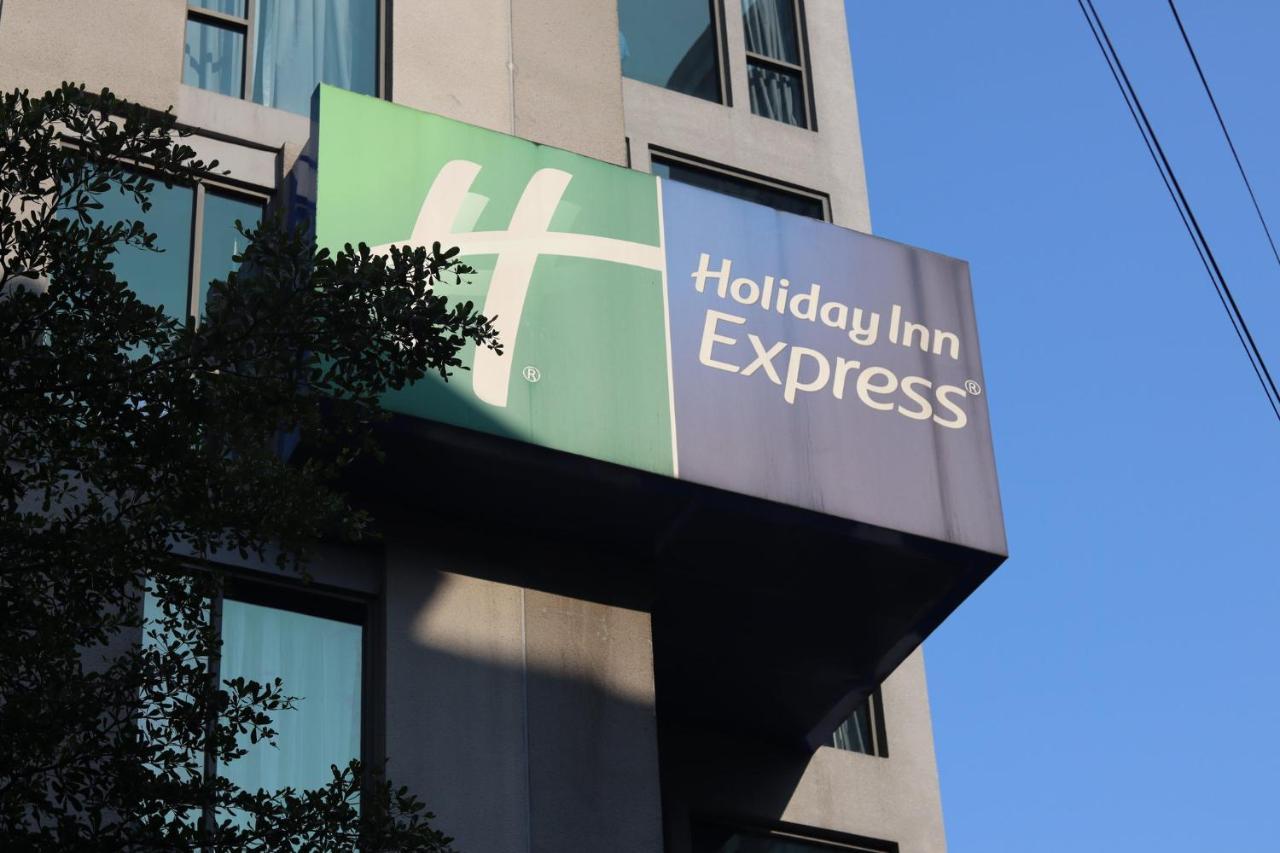 Holiday Inn Express Bangkok Sukhumvit 11, An Ihg Hotel Exterior foto